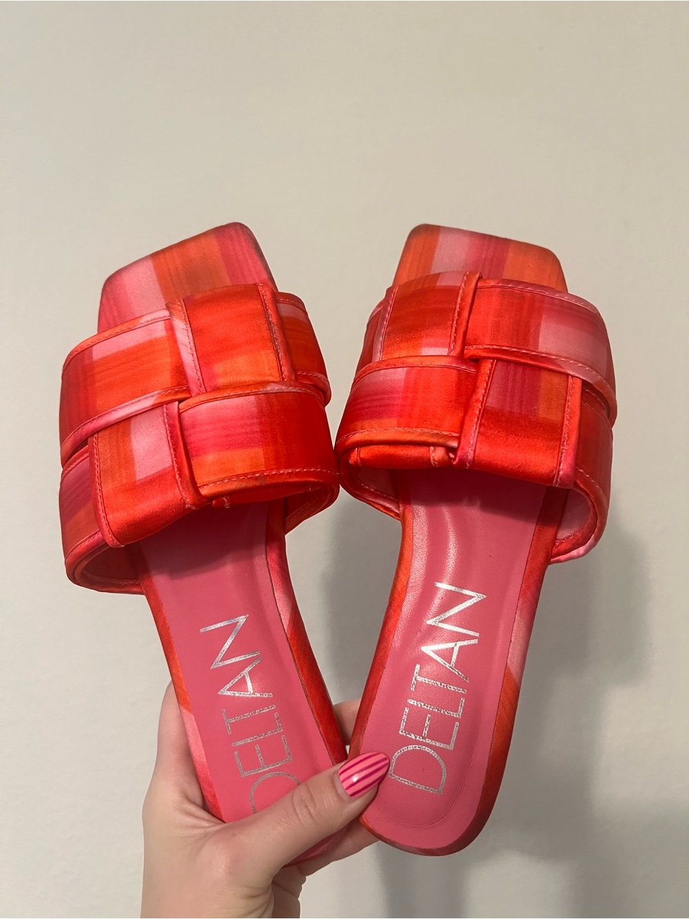 Delta Women's Red Woven Slide Mules